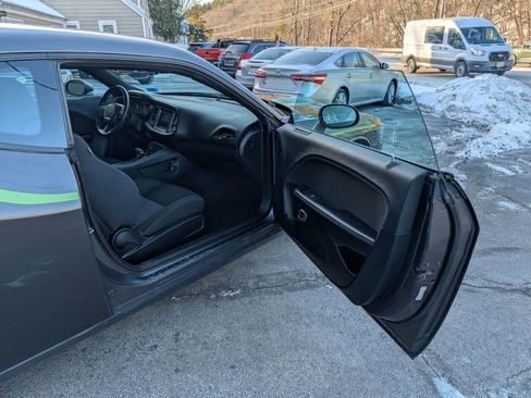 Used 2019 Dodge Challenger GT image 19