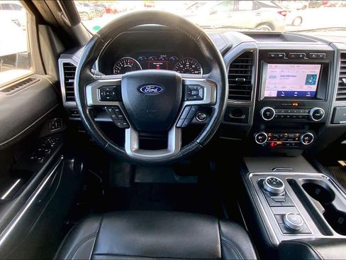Used 2021 Ford Expedition Max XLT image 6