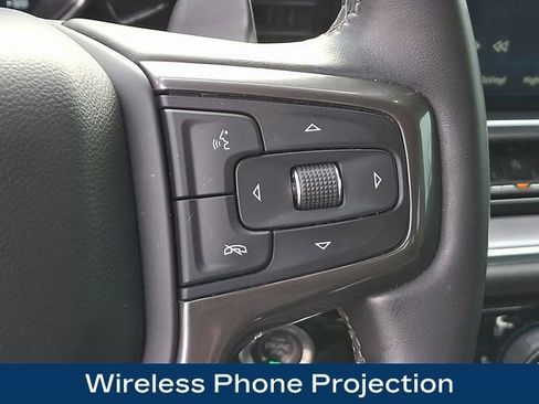 Used 2023 Chevrolet Silverado 1500 High Country w/ Technology Package AWD/4WD image 9