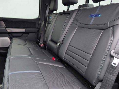 New 2026 Ford F250 Platinum w/ FX4 Off-Road Package image 9