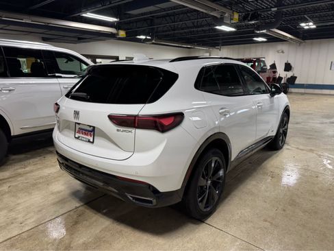 Certified 2025 Buick Envision Sport Touring image 4