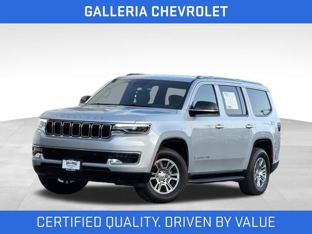 Used 2023 Jeep Wagoneer 4WD image 2