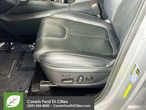 Used 2020 Hyundai Santa Fe Limited w/ Cargo Package AWD/4WD image 23
