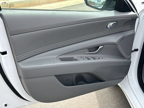 New 2026 Hyundai Elantra SEL Sport Premium FWD image 11