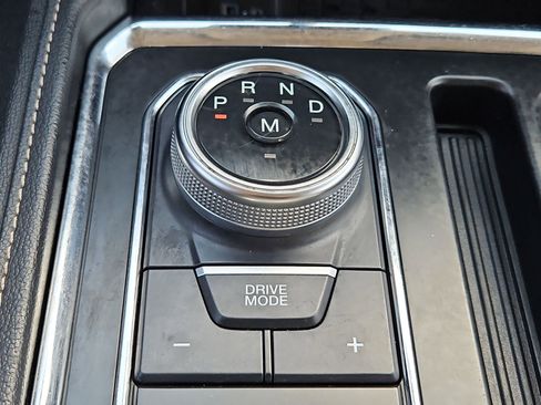 Used 2022 Ford Expedition XLT image 26