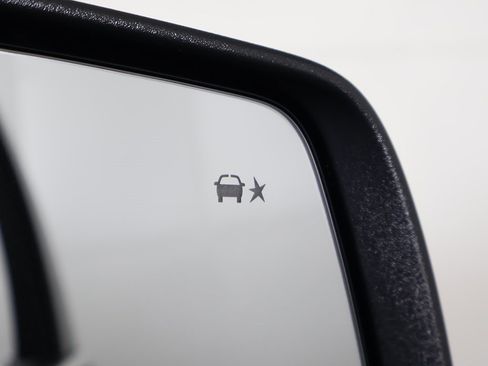 Used 2021 GMC Acadia Denali w/ Denali Technology Package image 46