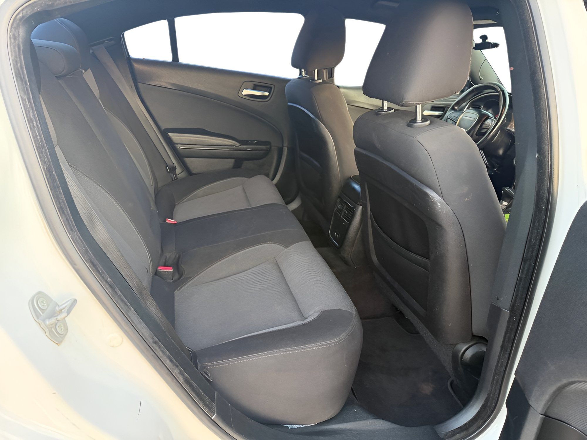 Used 2018 Dodge Charger SXT w/ Blacktop Package RWD image 9