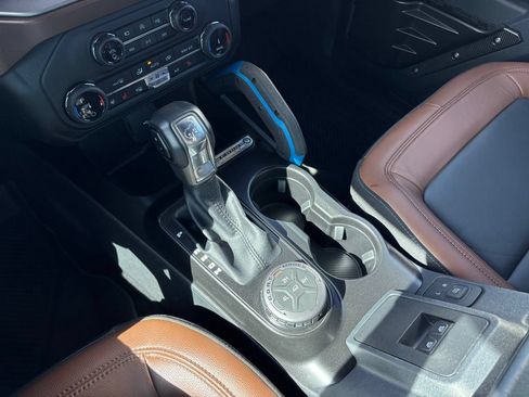 Used 2022 Ford Bronco Outer Banks AWD/4WD image 27