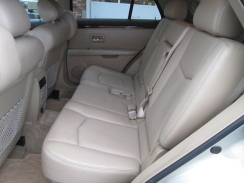 Used 2009 Cadillac SRX AWD w/ Third Row Seating Package image 26