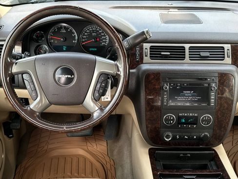 Used 2011 GMC Sierra 1500 Denali AWD/4WD image 14