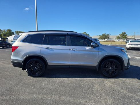 Certified 2022 Honda Pilot Special Edition image 3