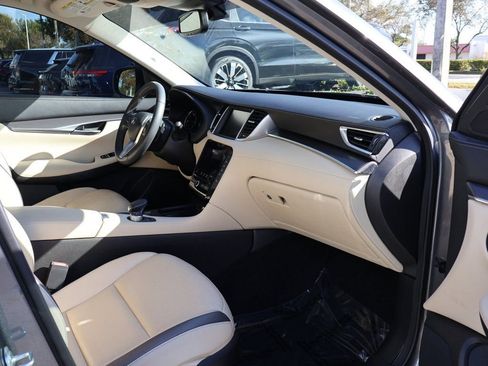Used 2022 INFINITI QX50 Luxe FWD image 27