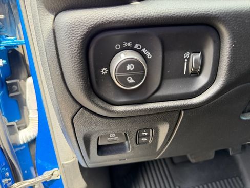 Used 2023 RAM 1500 Big Horn AWD/4WD image 19