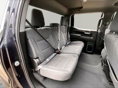 Used 2022 Chevrolet Silverado 1500 LT AWD/4WD image 17