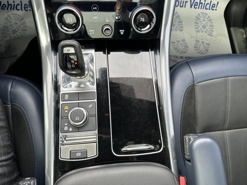 Used 2021 Land Rover Range Rover Sport HST image 30