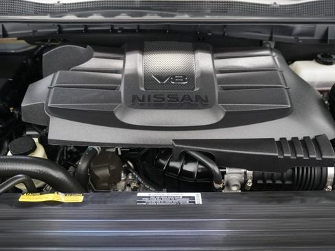 Used 2021 Nissan Titan SV w/ SV Convenience Package image 31
