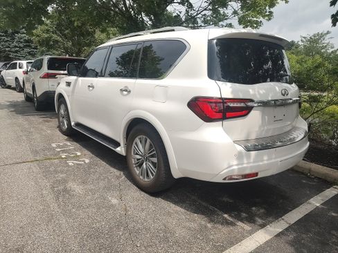 Used 2019 INFINITI QX80 Luxe w/ Proassist Package AWD/4WD image 2