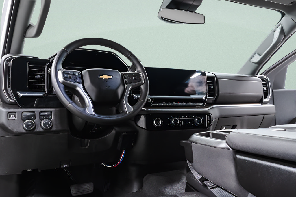 Used 2023 Chevrolet Silverado 1500 LT AWD/4WD image 27