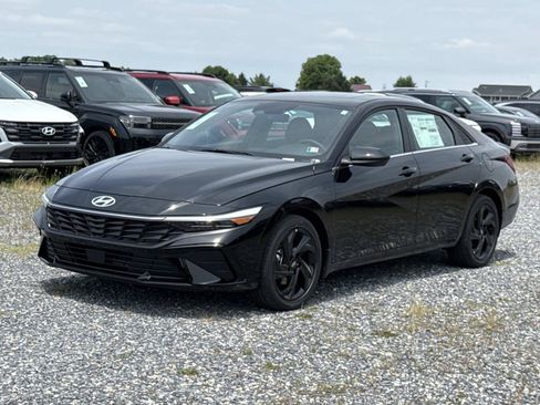 New 2026 Hyundai Elantra SEL Sport FWD image 16