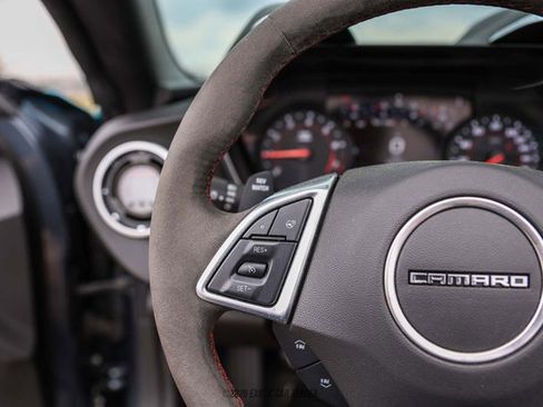 Used 2019 Chevrolet Camaro ZL1 RWD image 34