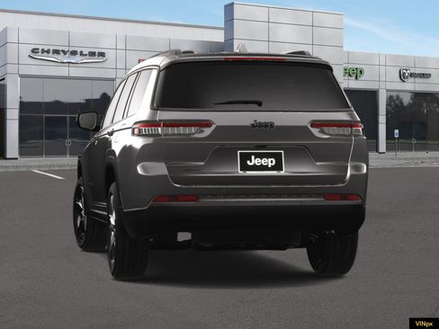 New 2025 Jeep Grand Cherokee L Altitude image 13