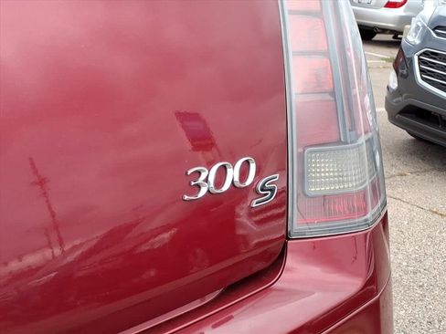 Used 2014 Chrysler 300 S image 10