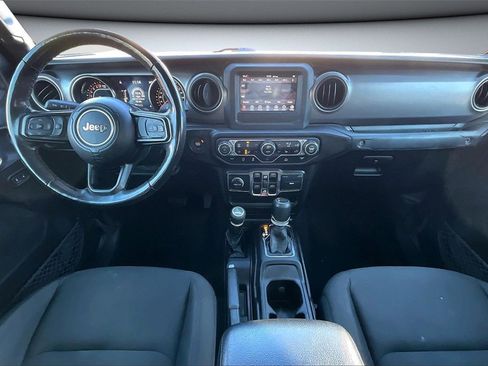 Used 2021 Jeep Gladiator Willys image 8