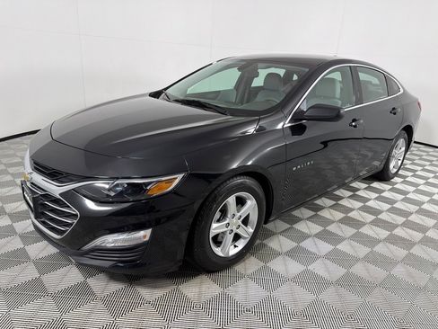 Used 2022 Chevrolet Malibu LS w/ LPO, Floor Liner Package image 9
