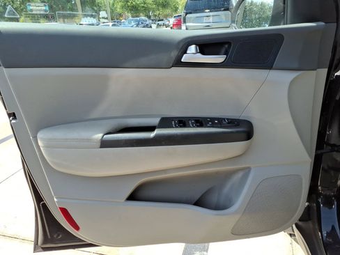 Used 2018 Kia Sportage LX FWD image 12