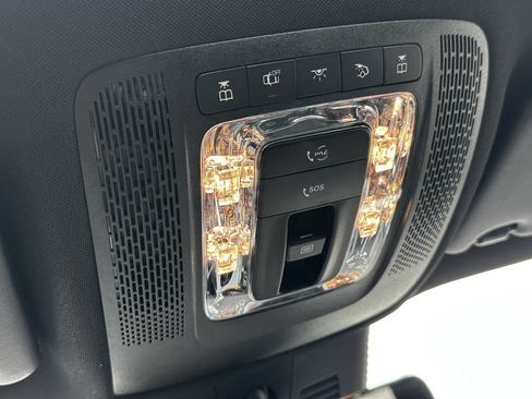 Certified 2025 Mercedes-Benz GLB 250 image 33
