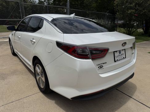 Used 2016 Kia Optima Hybrid w/ Hybrid Convenience Package FWD image 13
