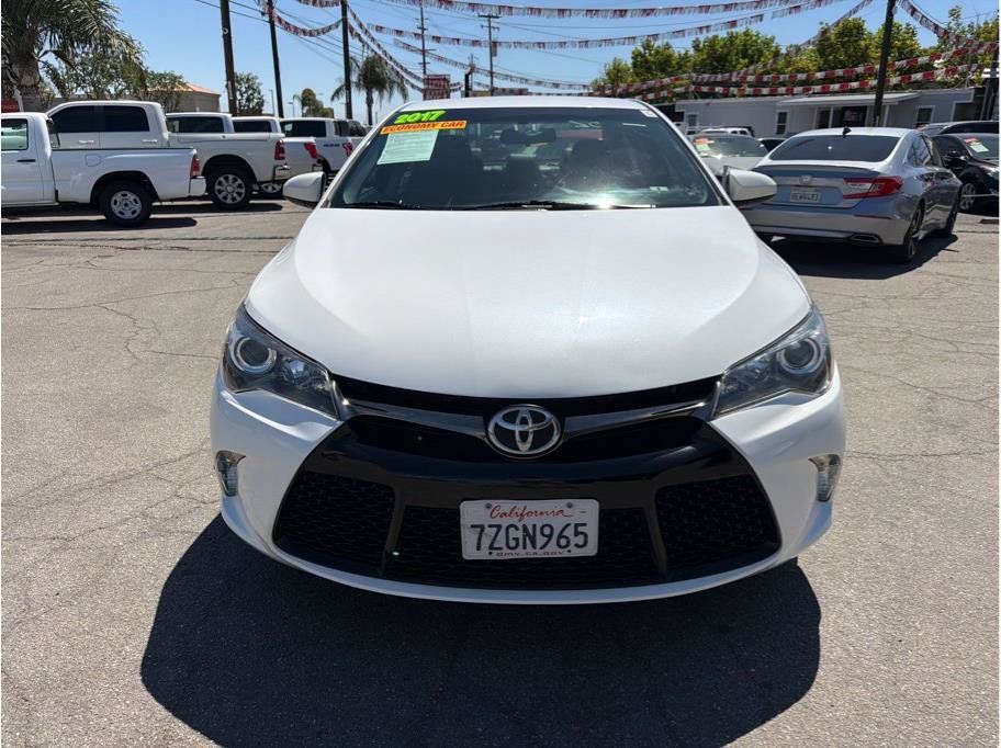 Used 2017 Toyota Camry SE FWD image 18