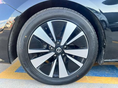 Used 2019 Nissan Altima 2.5 SV FWD image 32