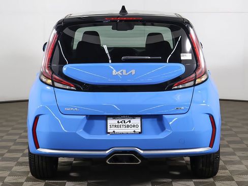 Used 2023 Kia Soul GT-Line FWD image 11