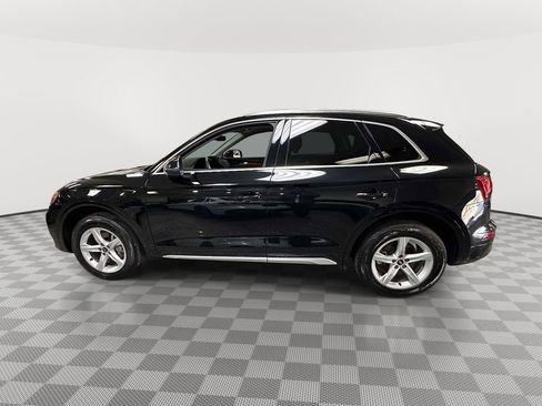 Used 2023 Audi Q5 2.0T Premium w/ Convenience Package image 5
