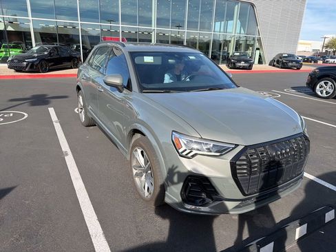 Used 2021 Audi Q3 2.0T Premium Plus image 3