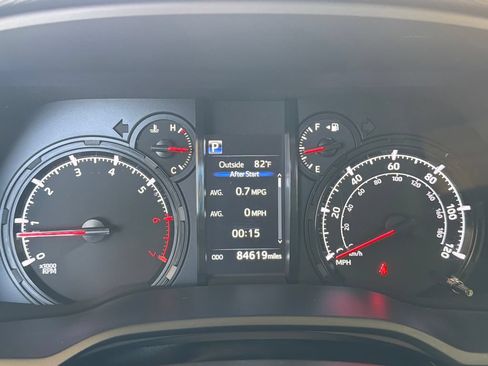 Used 2021 Toyota 4Runner SR5 Premium w/ Moonroof Package AWD/4WD image 22