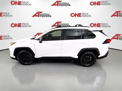 Certified 2019 Toyota RAV4 LE image 4