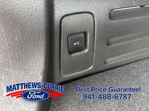 Used 2013 Ford Edge Limited w/ Driver Entry Pkg FWD image 15