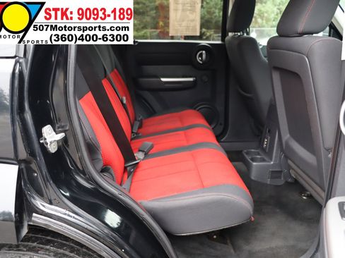 Used 2007 Dodge Nitro R/T image 17