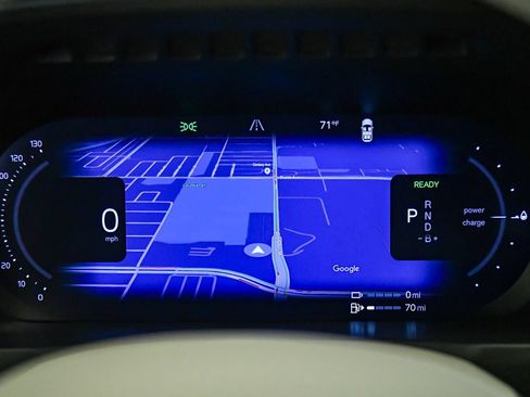 Certified 2025 Volvo XC90 T8 Ultra AWD/4WD image 26