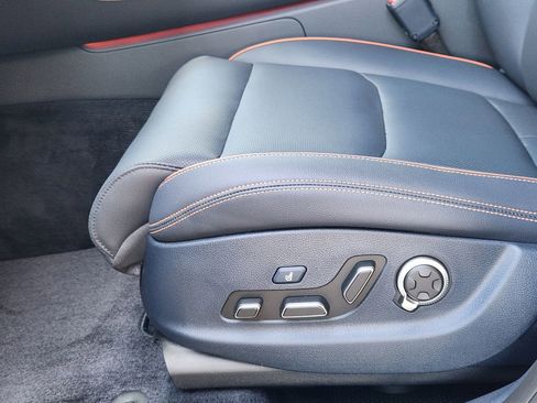 New 2026 Genesis GV70 2.5T Sport Prestige AWD/4WD image 18