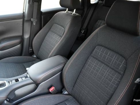 Certified 2026 Honda HR-V Sport image 7