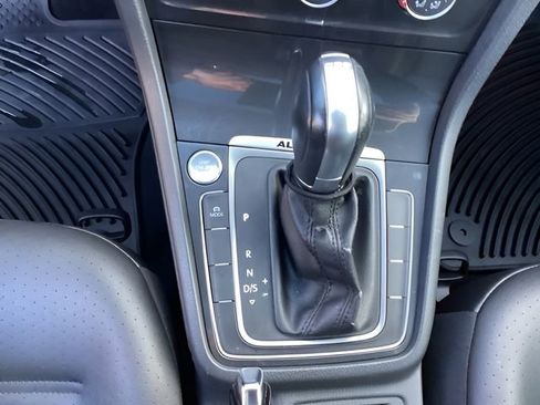 Used 2019 Volkswagen Golf Alltrack SE image 32