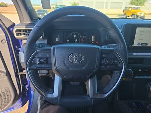 Used 2025 Toyota Tacoma SR5 image 14