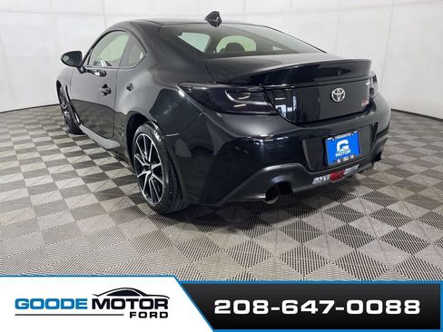 Used 2024 Toyota GR86 image 5