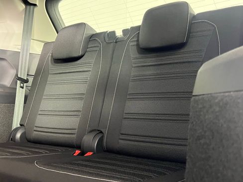 Used 2024 Volkswagen Tiguan S image 27