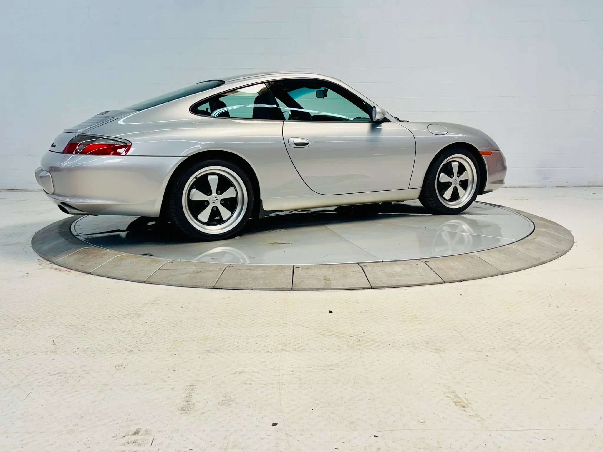 Used 2002 Porsche 911 GT3 RS image 23