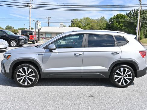 Used 2022 Volkswagen Taos SE image 8