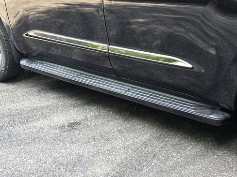 Used 2018 Toyota Sequoia Limited w/ Safety & Convenience Package RWD image 31